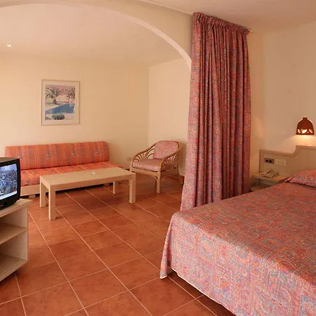 Szálloda Abora Interclub Atlantic By Lopesan 4*